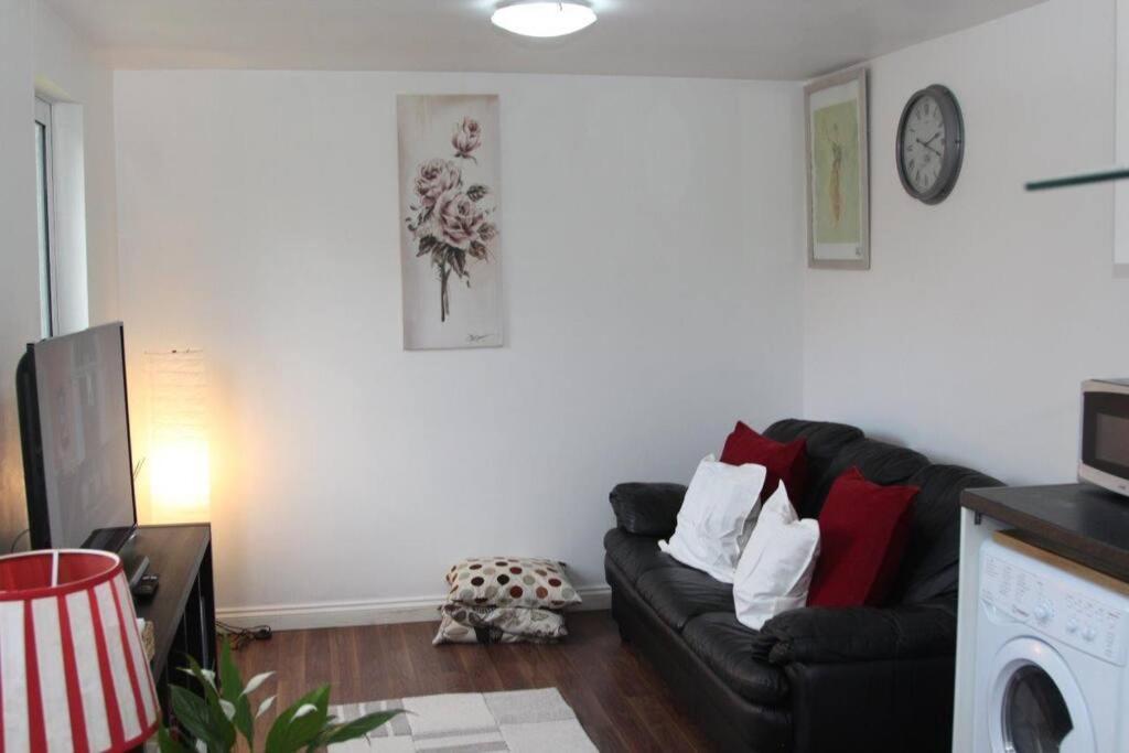 Cosy London Holiday Home Εξωτερικό φωτογραφία
